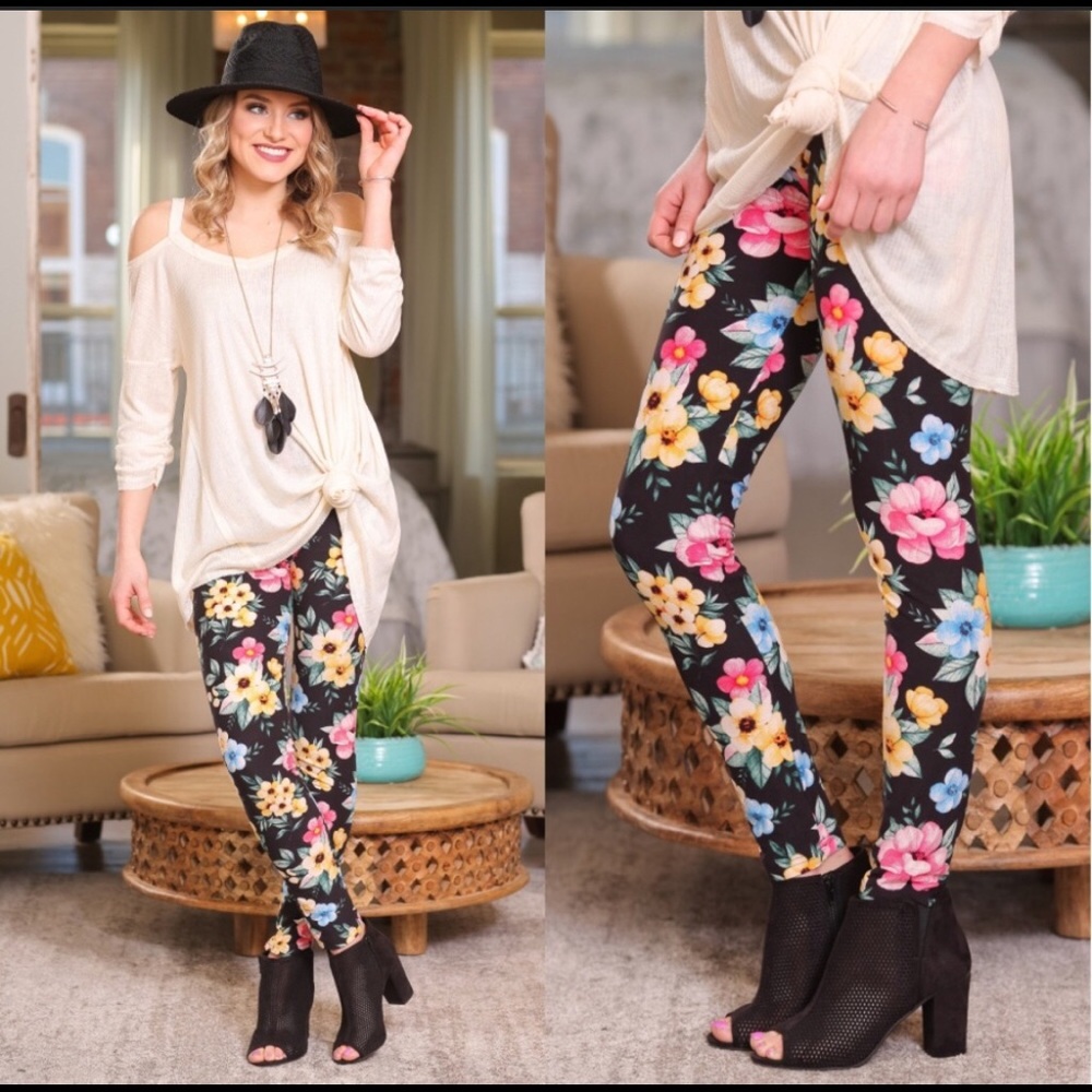 DEAL of DAY! Hawaiian Floral Print Legging🆕 w/Tag